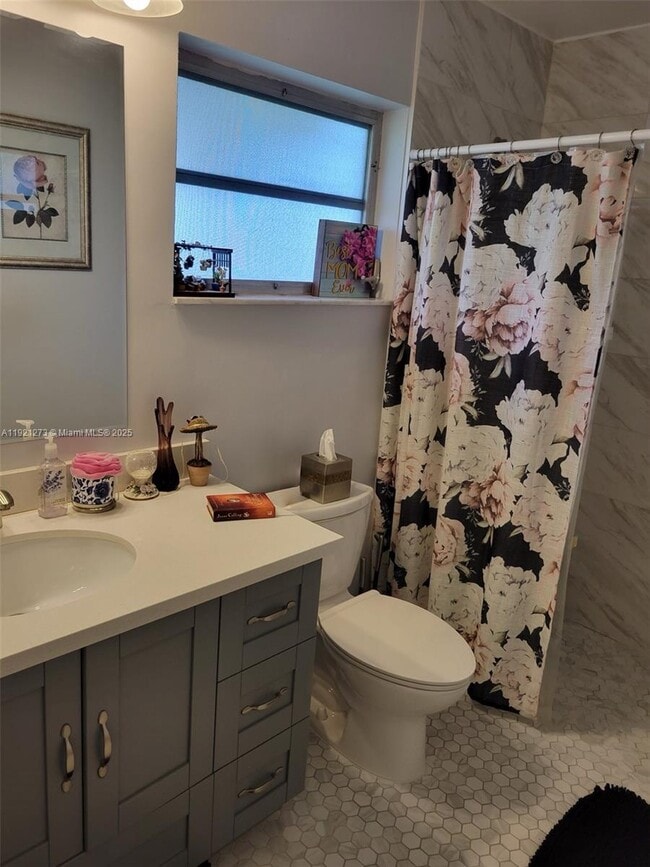 Building Photo - 1020 NW 88th Ave