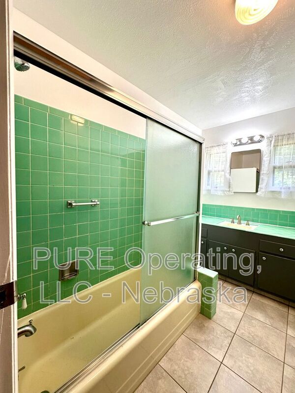Building Photo - 1817 N 78th St