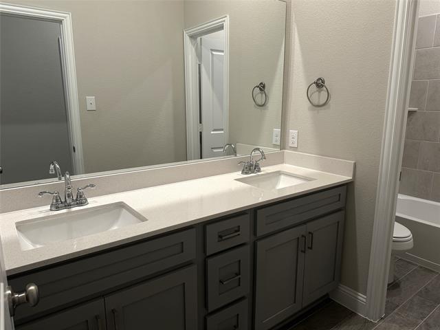 Building Photo - 500 Amenduni Ln