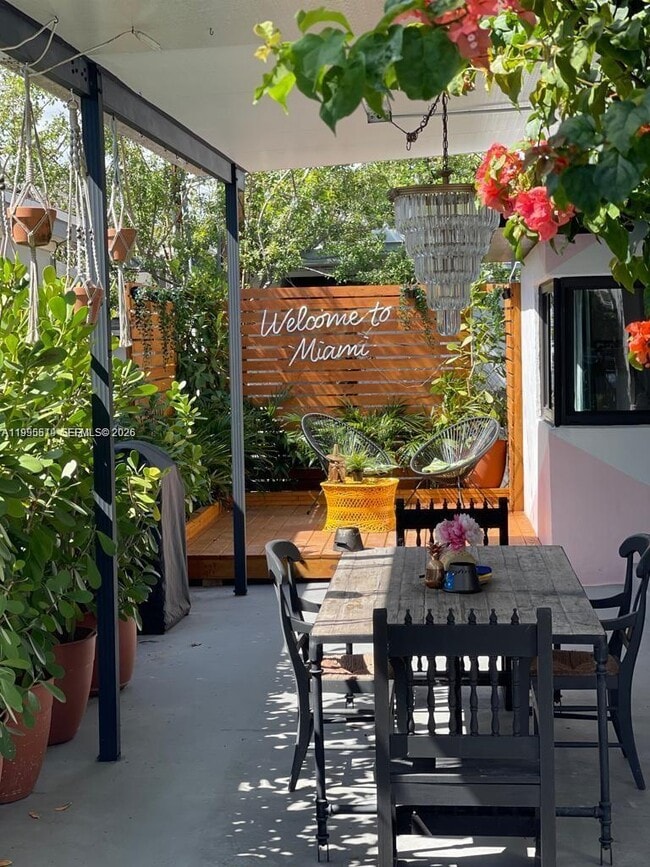 Building Photo - 13654 NE 20th Pl