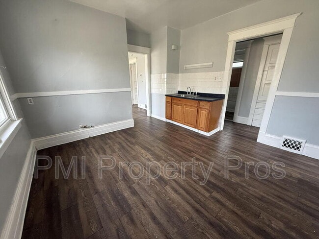 Building Photo - 2155 N 32nd St