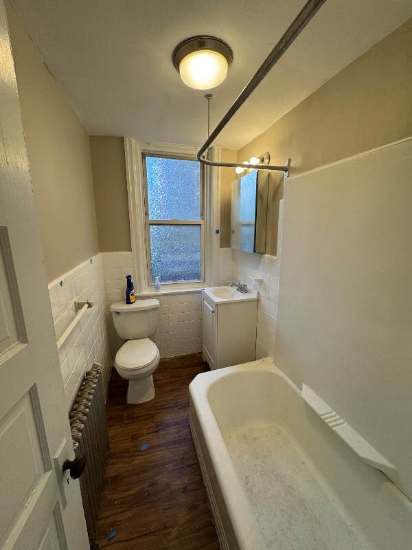 Building Photo - 905-909 Christian St