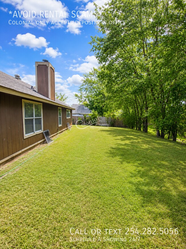 Building Photo - 3704 Saratoga-