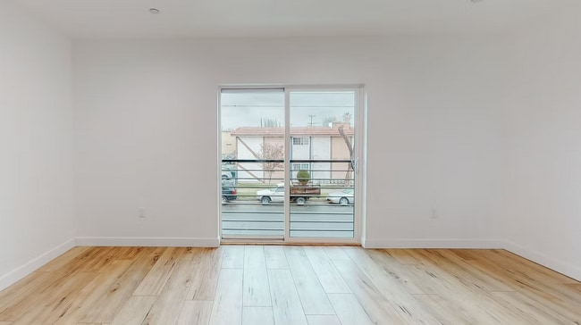 Building Photo - 6807 Gloria Ave