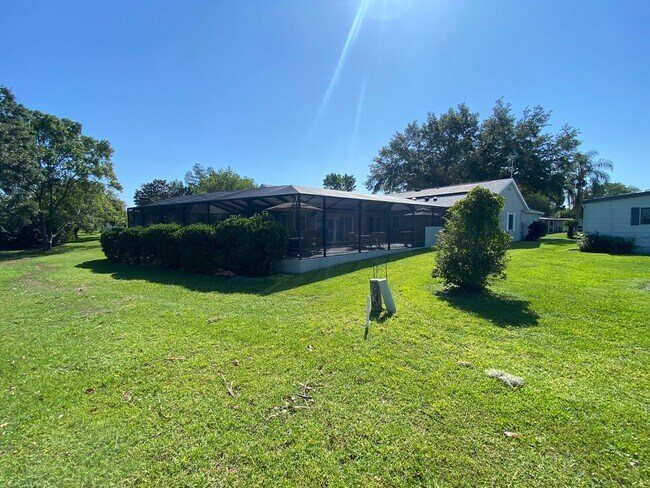 Building Photo - Spectacular Fully Furnished SEASONAL Home with Golf Course views and pool*