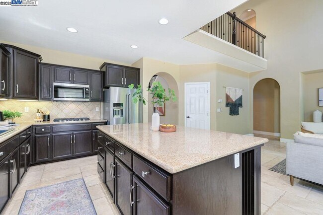 Building Photo - 1207 Villagio Dr