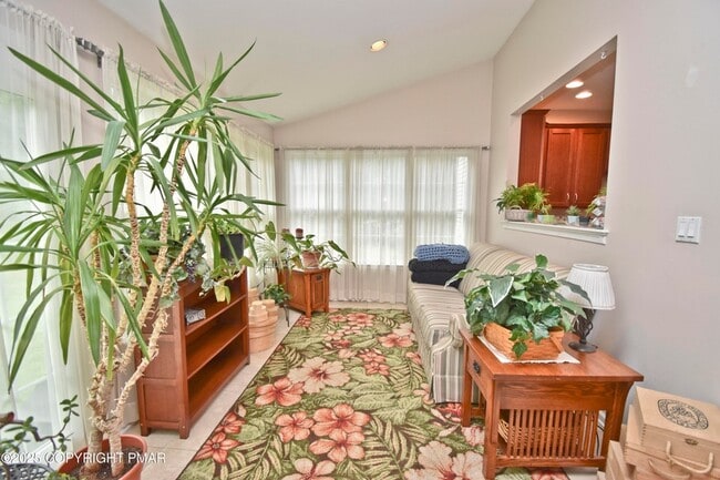 Building Photo - 3257 Doral Ct