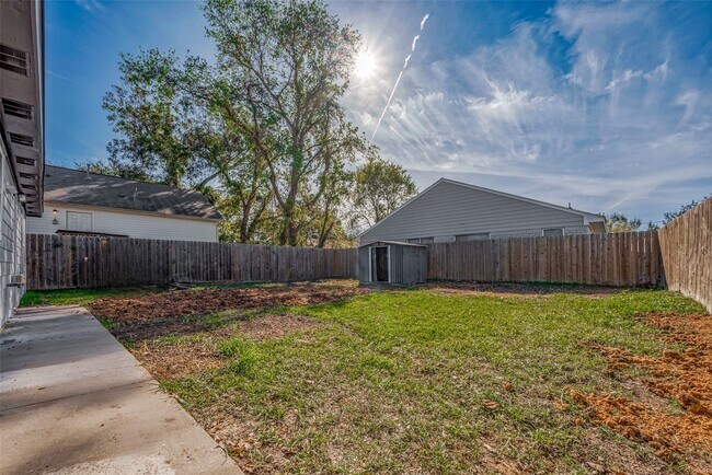 Building Photo - 3618 Noah St