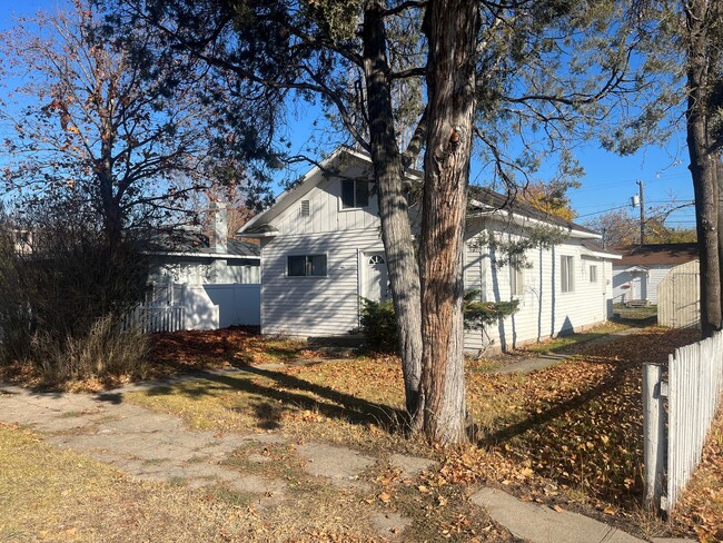 Building Photo - 2 plus bdrm home remodeled with Yard