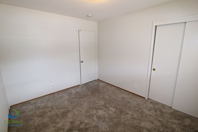 Building Photo - $3395 - Large 3 Bedroom, 2 Bath Single Fam...