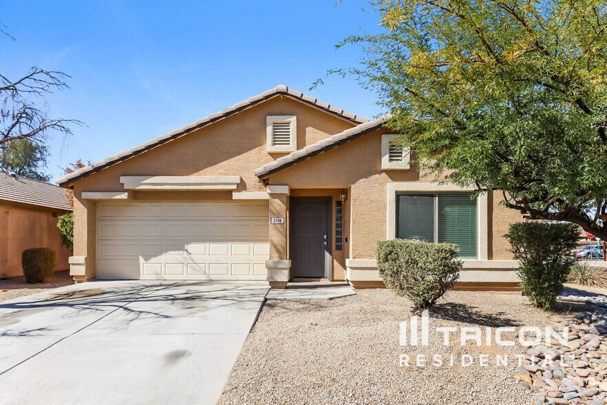 Primary Photo - 2116 S 160th Ln