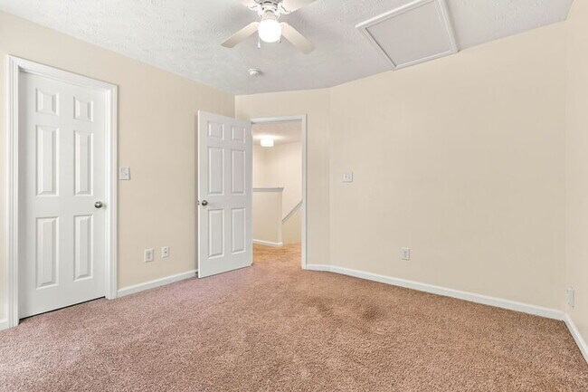 Building Photo - 4906 Yorkchester Dr