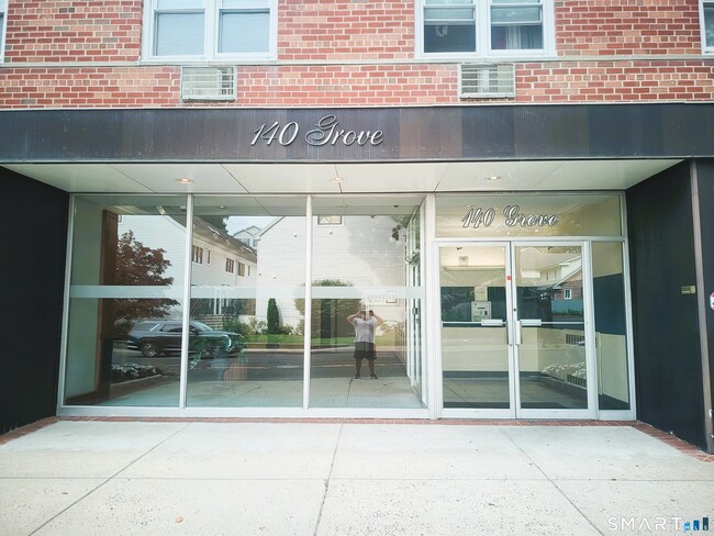 Building Photo - 140 Grove St