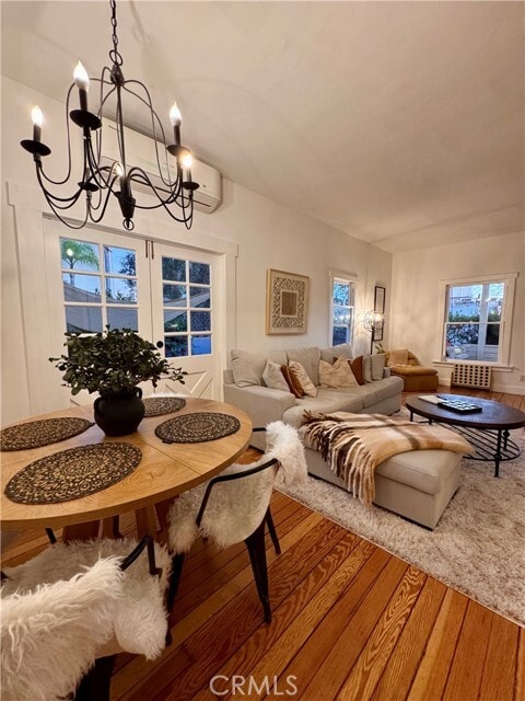 Building Photo - 323 W 18th St