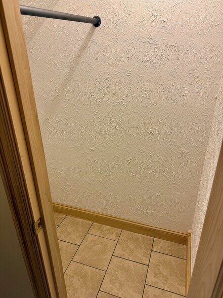 Building Photo - 2305 Adams Ave