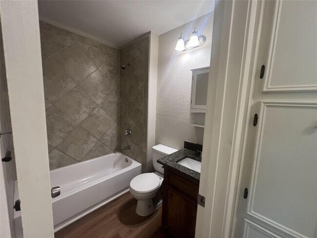 Building Photo - 10616 Mellow Meadow Dr