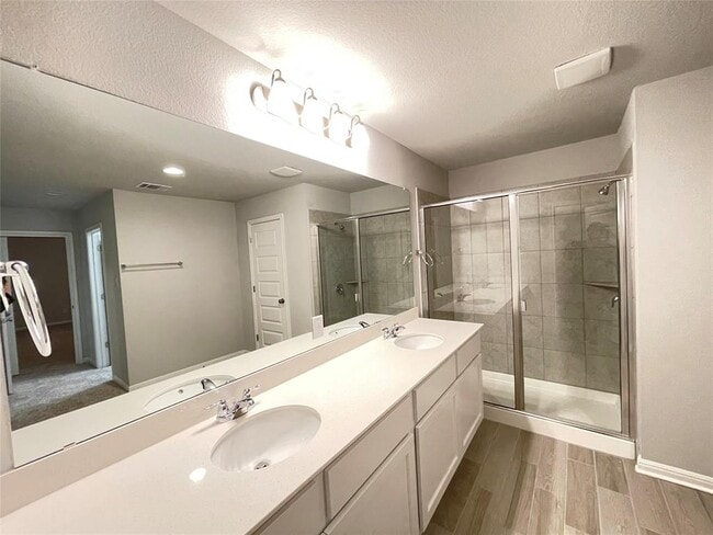 Building Photo - 316 McLintock Rd