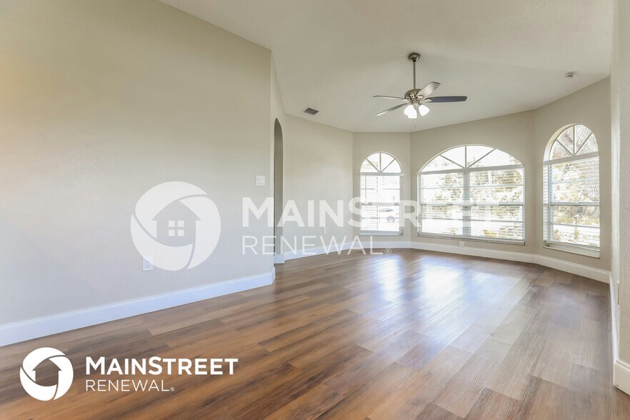 Building Photo - 5004 Bonnet Ave