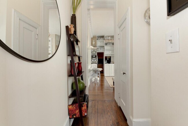 Building Photo - 1821 19th St NW