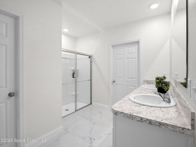 Building Photo - 6815 Topaz Dr