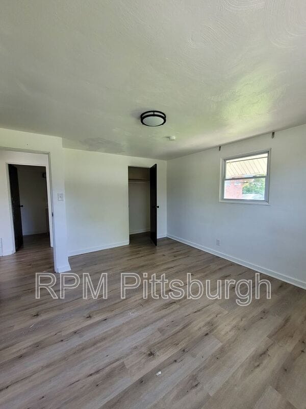 Building Photo - 546 Old Frankstown Rd