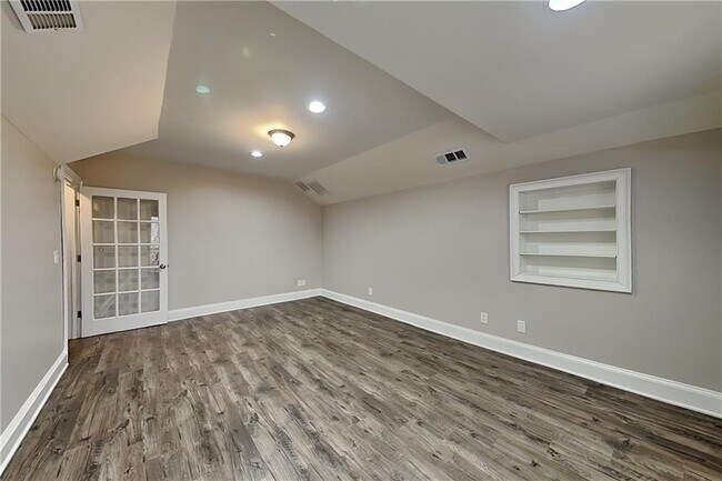 Building Photo - 1035 Atherton Ln