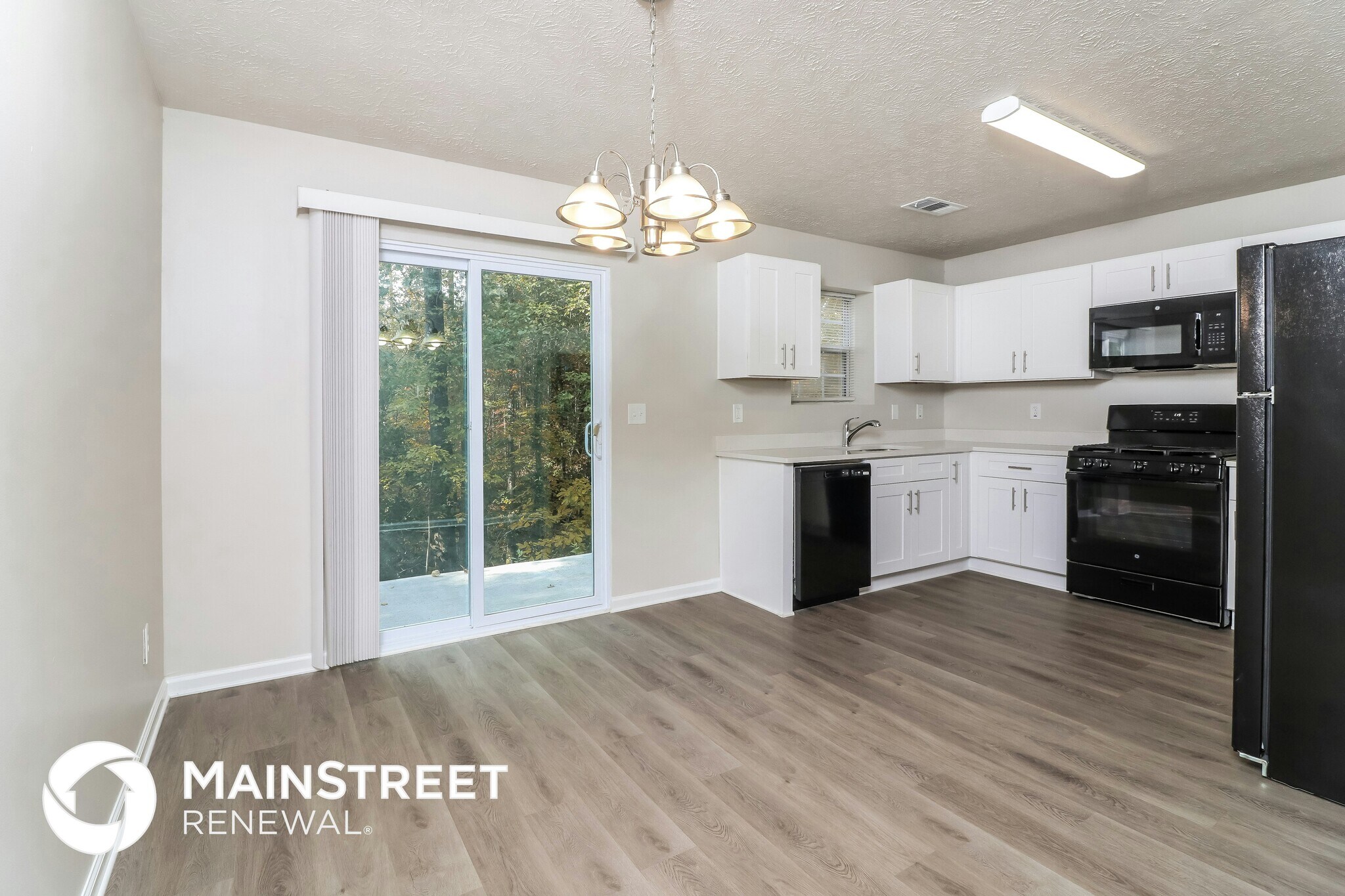 Building Photo - 7250 Bridgeport Ct