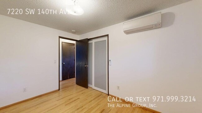 Building Photo - 7220 SW 140th Ave