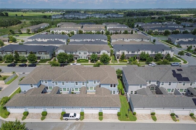 Building Photo - 8066 Glenlloyd Ave