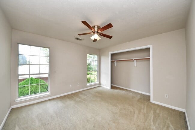 Building Photo - 3211 Carmel Valley Dr