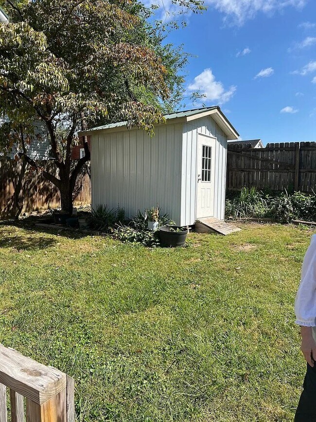 Building Photo - Charming Single Family Home in the Heart of Elizabethton