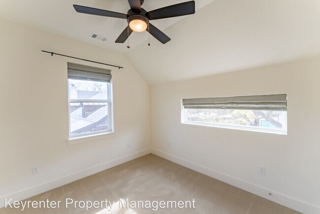 Building Photo - 3 br, 2.5 bath House - 3403 Neal St #A