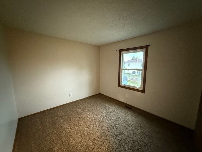 Building Photo - 6316 High Point Run