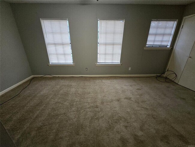 Building Photo - Charming 3-Bed, 2-Bath Townhouse in the Heart of Montgomery