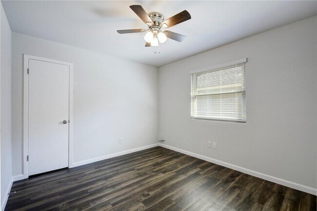Building Photo - 12704 Margit Dr