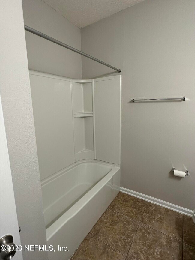 Building Photo - 4908 Key Lime Dr