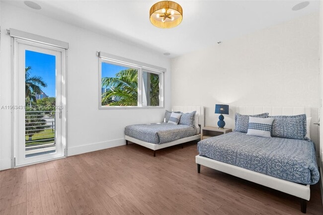 Building Photo - 18935 Atlantic Blvd