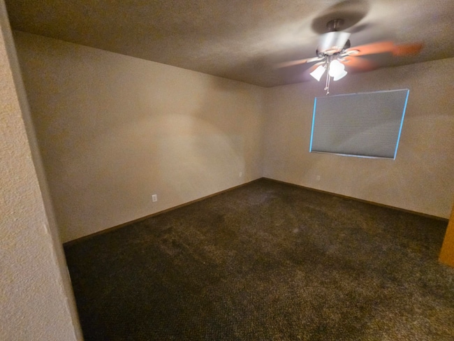 Building Photo - 995 N Boulder Ct