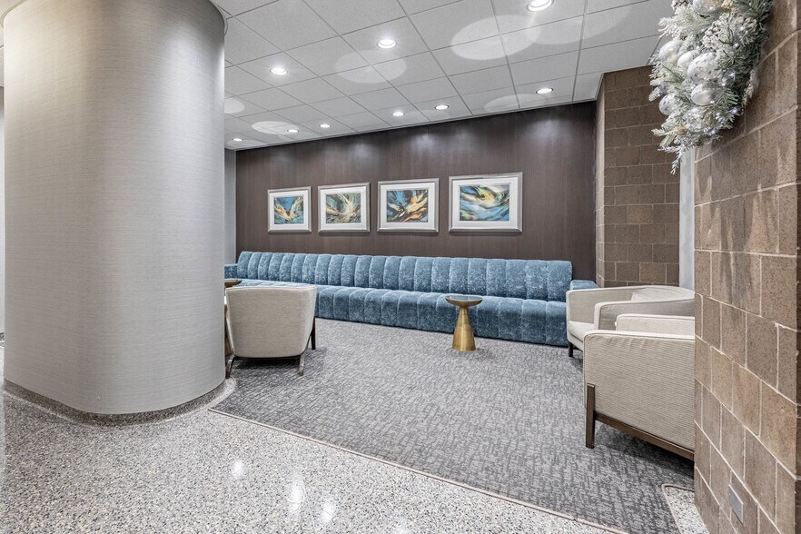 Building Photo - 405 N Wabash Ave