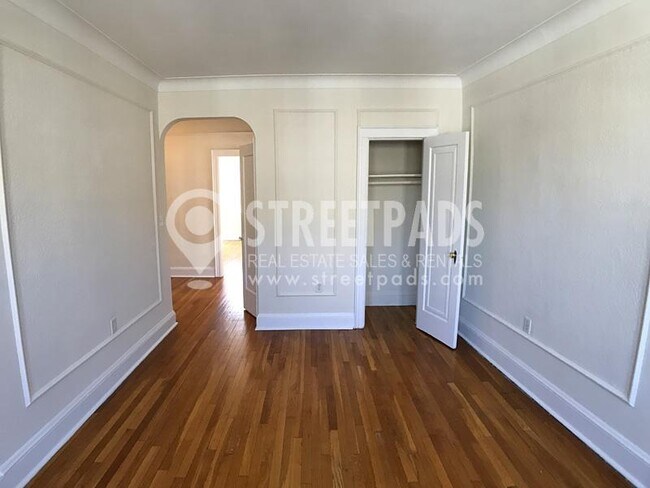 Building Photo - 1 bedroom in Boston MA 02135