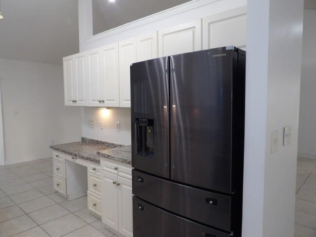 Building Photo - 5040 Capulet Cir