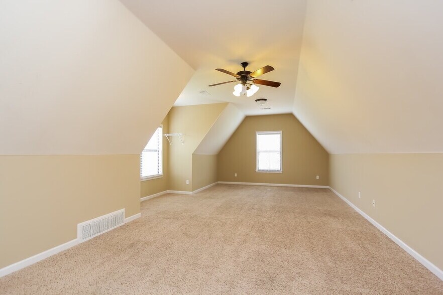 Building Photo - 55 Misty Meadows Cove