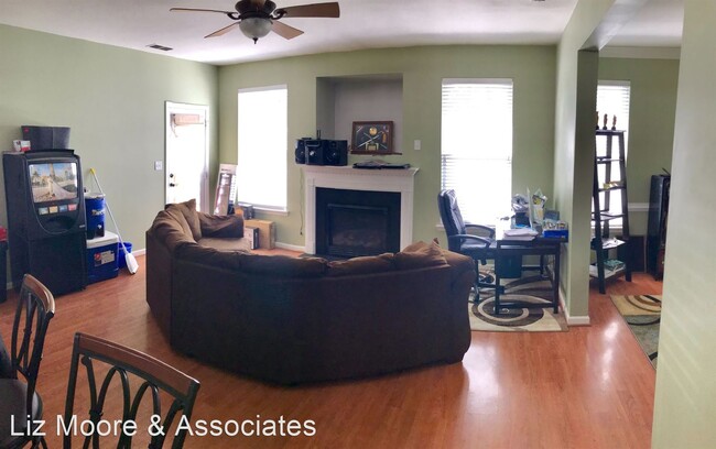 Building Photo - 3 br, 2.5 bath House - 242 Bailey Park