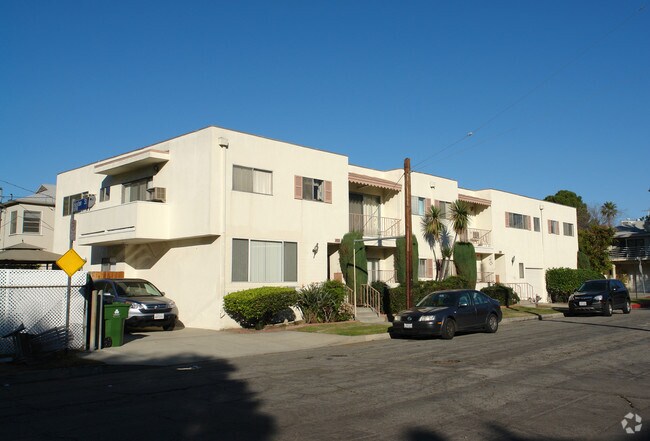 Primary Photo - 10802 Huston St