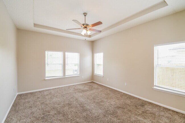 Building Photo - 9286 Hawkeye Dr