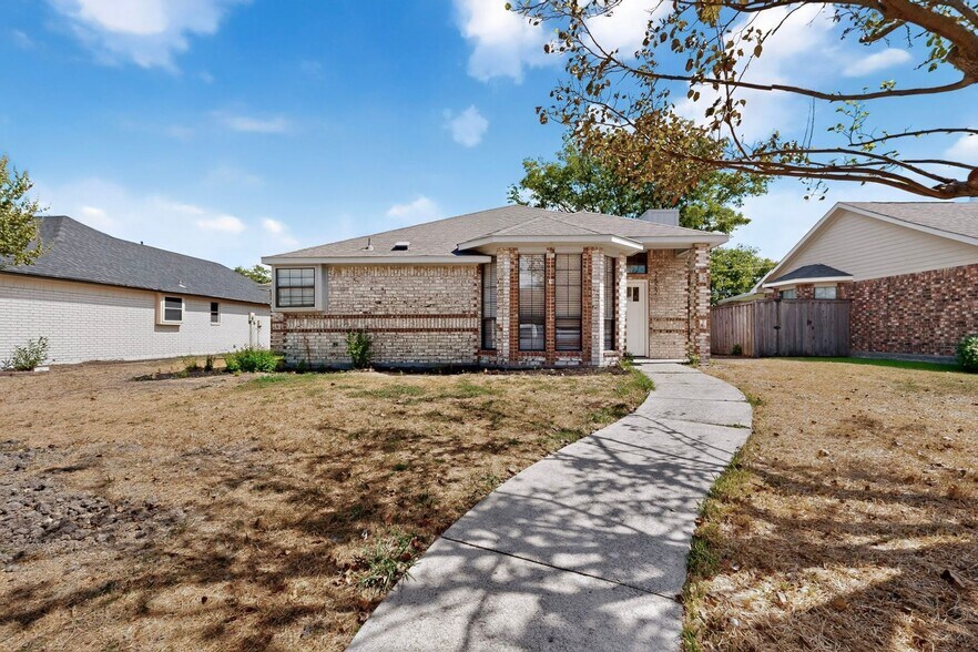 Building Photo - 2522 Larkspur Ln