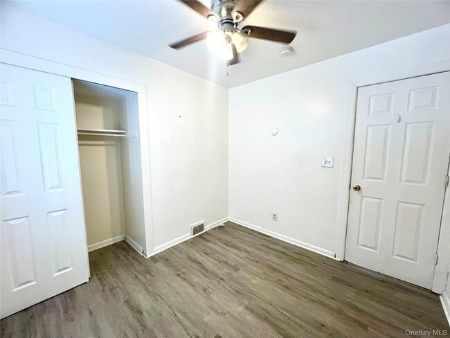 Building Photo - 25 Beacon St