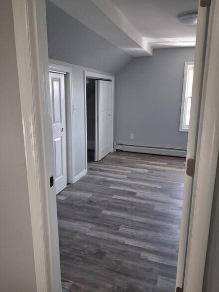 Building Photo - 77 Winans Ave