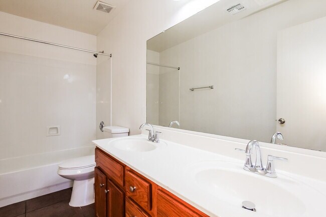 Building Photo - 7310 N 82nd Ave