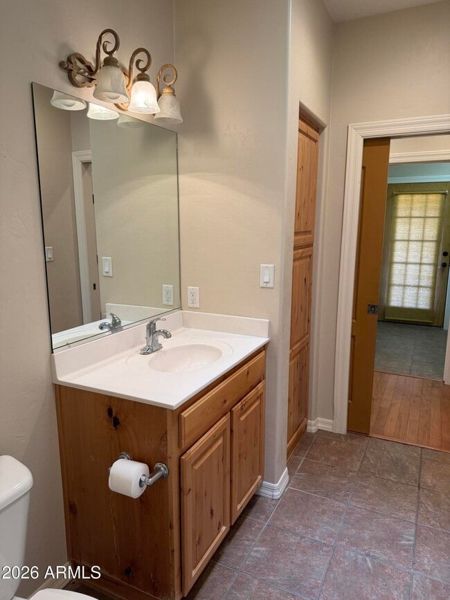 Building Photo - 8081 S Fairfield Cir